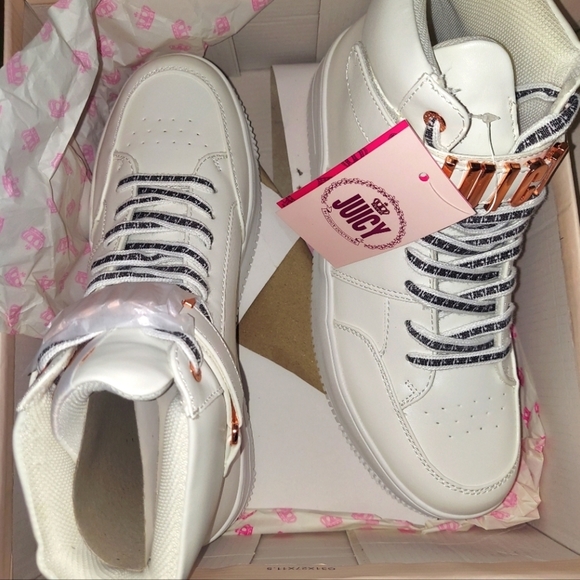 NEVER WORN JUICY COUTURE GOLD Dottie White HIGH TOP SHOE NIB FANCY SIZE 8 1/2 - Picture 2 of 5